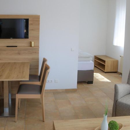 Hotel Adler Nattheim Экстерьер фото